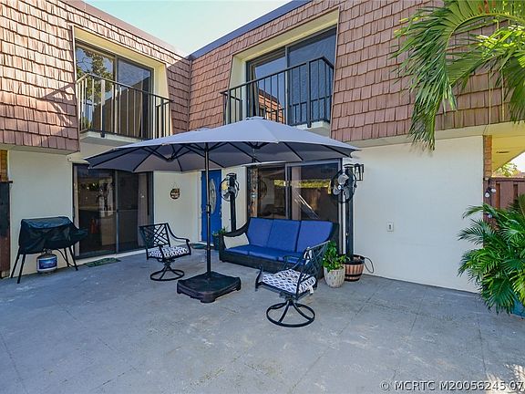 3rd image of 2926 SW Sunset Trace Cir