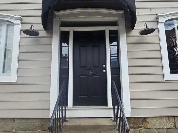 114 N Main St #1, Zelienople, PA 16063
