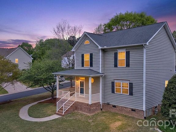 2nd image of 2851 Huckleberry Hill Dr