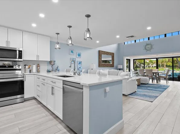 2359 Treasure Isle Drive #31, Palm Beach Gardens, FL 33410