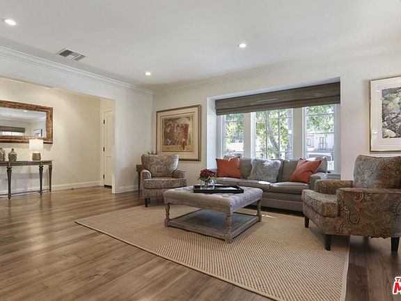 4th image of 4000 Goodland Pl
