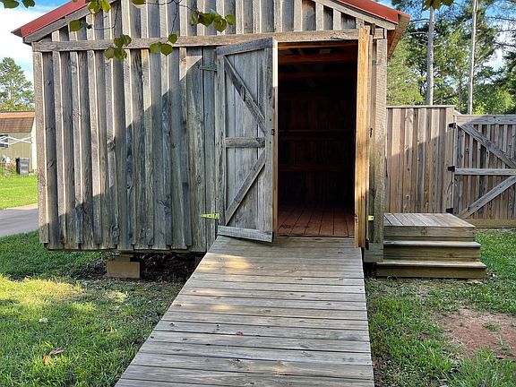 Love this Storage Shed