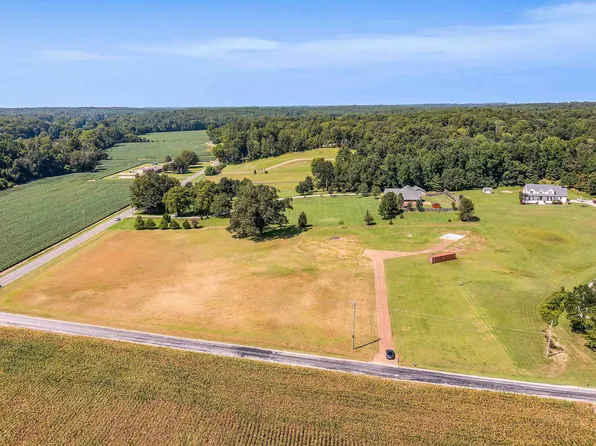 11 Barnes Rd, Medina, TN 38355