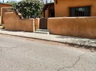 934 Dunlap St, Santa Fe, NM 87501