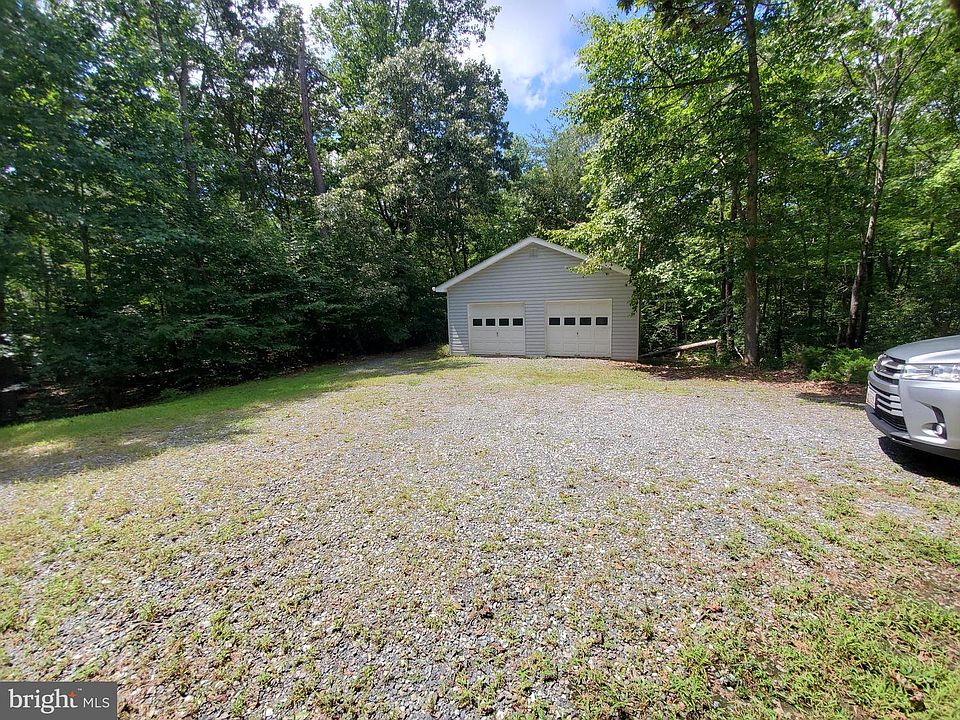2nd image of 920 Parran Rd