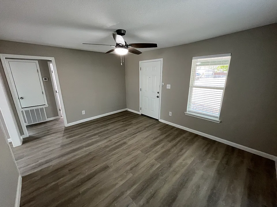 2406 Lolita Dr