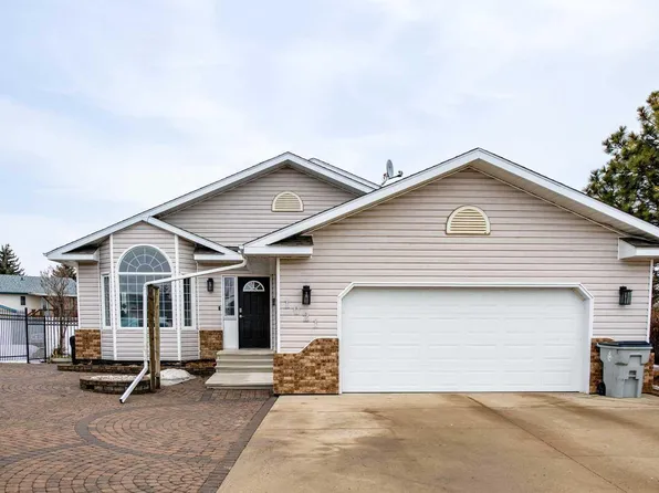 1021 20th St, Wainwright, AB T9W 1N5