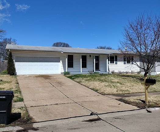 2nd image of 2537 Carousel Ct