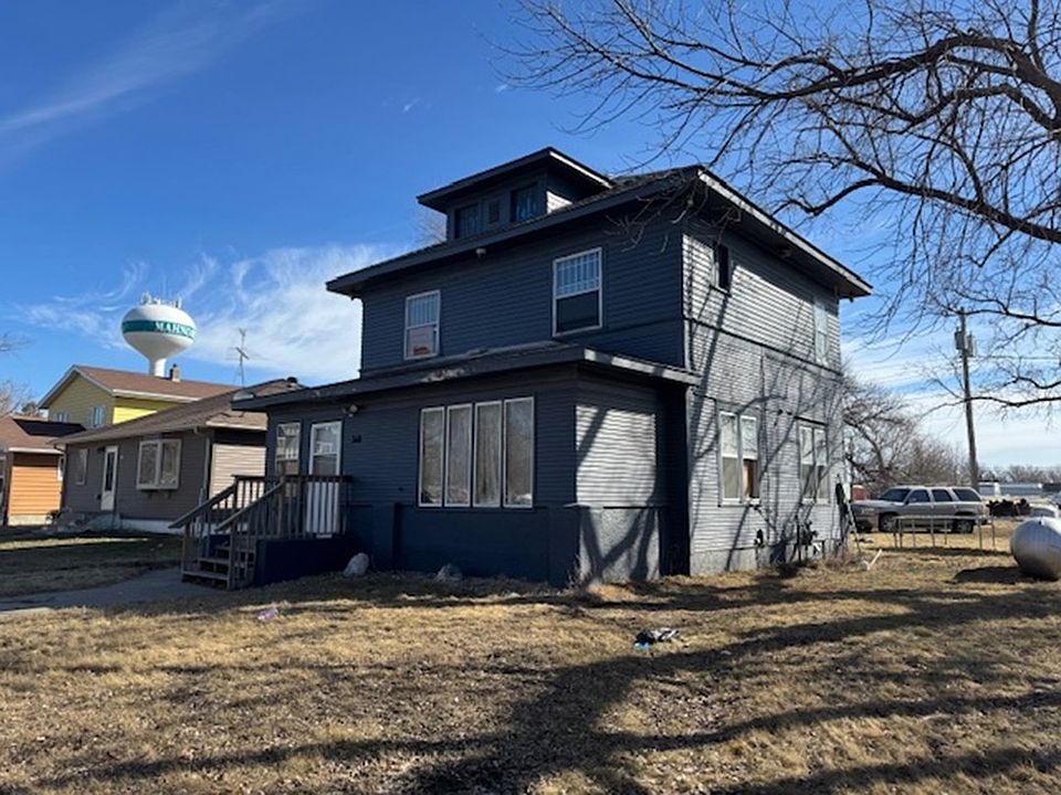 2nd image of 310 N Main St
