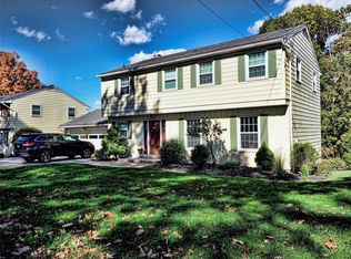 2405 Lynnhurst Dr, Vestal, NY 13850