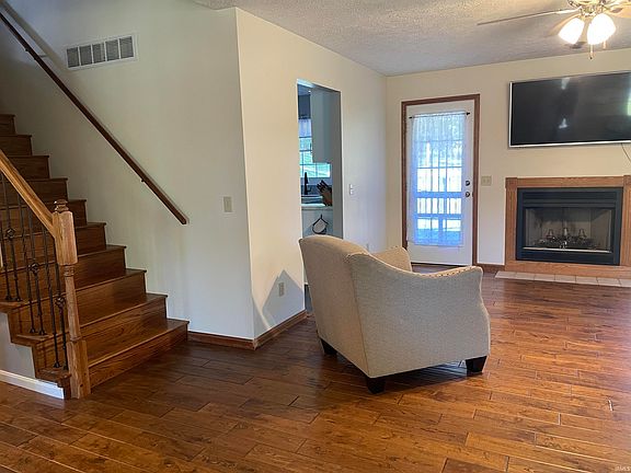 5th image of 287 S Melchoir Dr W