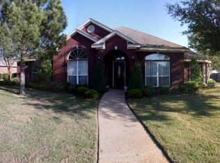 820 Stoneridge Dr, Hewitt, TX 76643