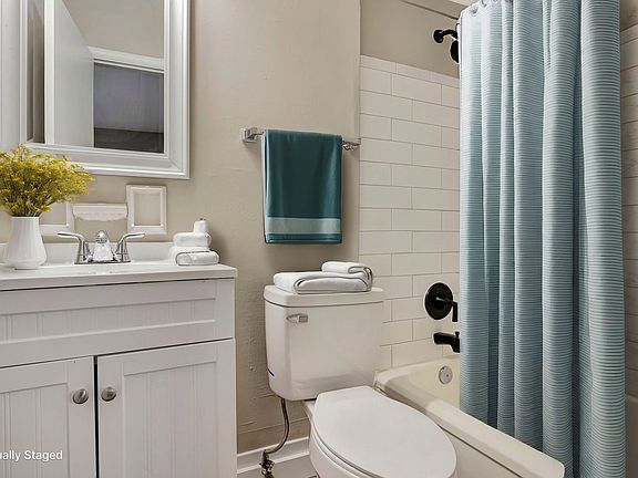 5th image of 2857 Cypress Way APT 5