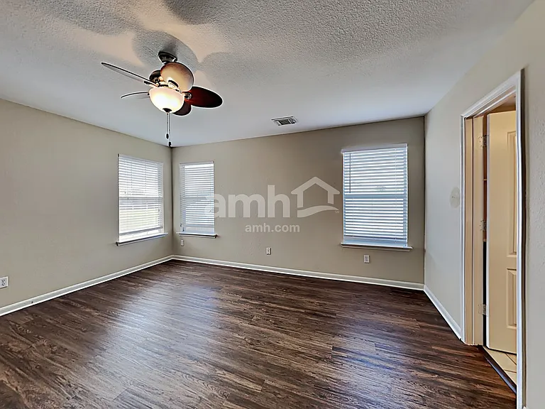 3846 Clobourne Crossing Ln — Photo 12