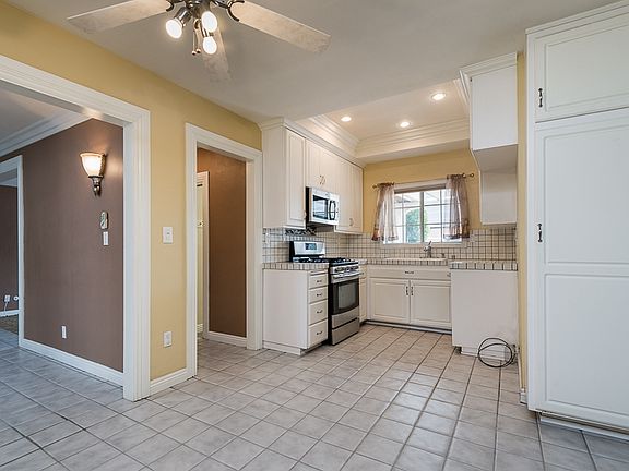 5th image of 10014 Woodpark Dr