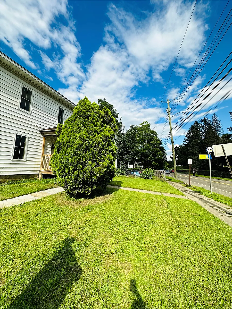 Building Photo - 145 Floral Ave #4