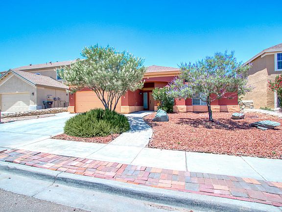2nd image of 3019 Myriam Dr