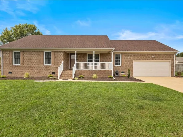 202 Charlemagne Dr, Suffolk, VA 23435