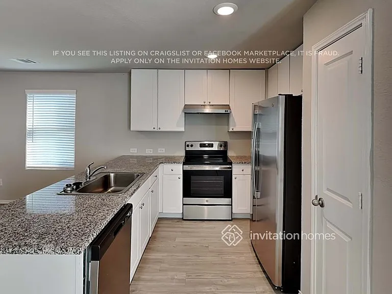 146 Pasadena Pl — Photo 6