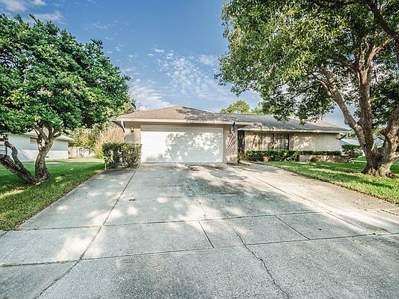 4th image of 704 Still Meadows Cir E