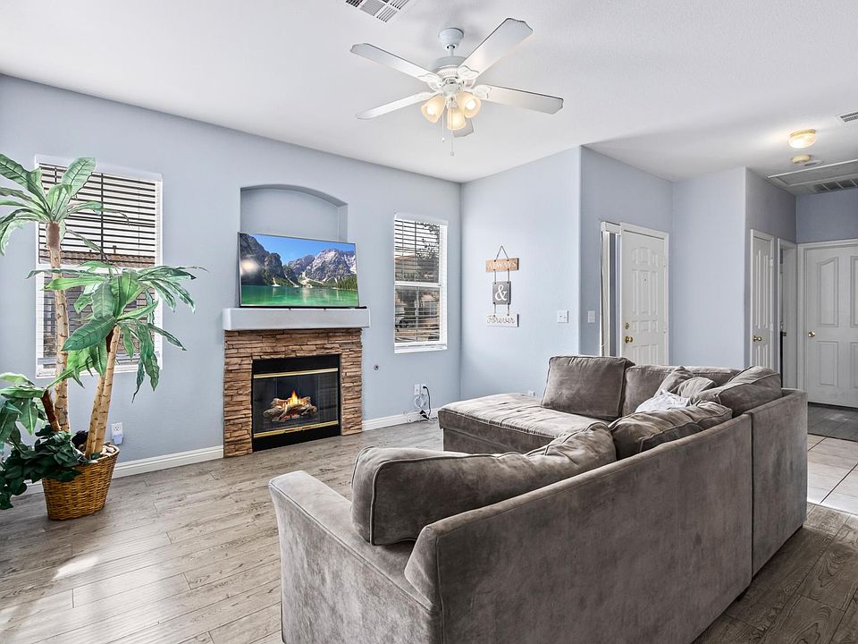 1st image of 1062 Country Skies Ave