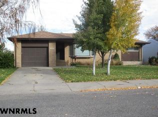1917 Avenue K, Scottsbluff, NE 69361