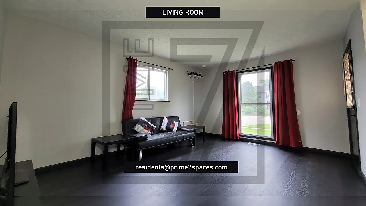 1649 Coolidge Road, Unit 1649 — Photo 3