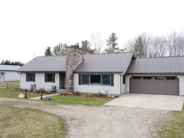 18603 110th Ave, Rodney, MI 49342