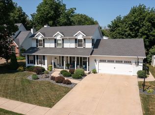 1701 Hunters Glen Dr, Oshkosh, WI 54904