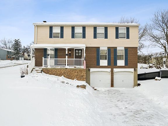 2nd image of 1566 Karahill Dr