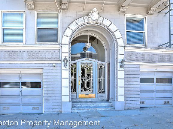 5th image of 3055 Gough St APT 304