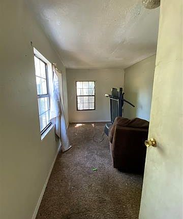 3rd image of 5003 S 34th Ave W