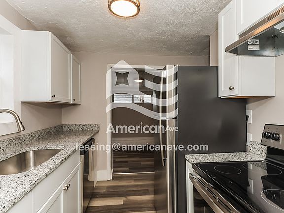 1472334_005_wm_-_kitchen_13439628.jpg
