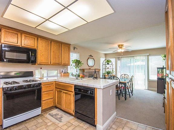 2nd image of 3308 Groveland Way