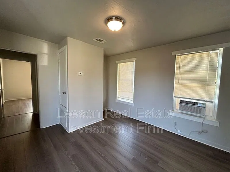2 bed, 1.0 bath, 850 sqft, $900 — Photo 4