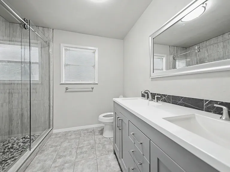 2106 S 47th St — Photo 15
