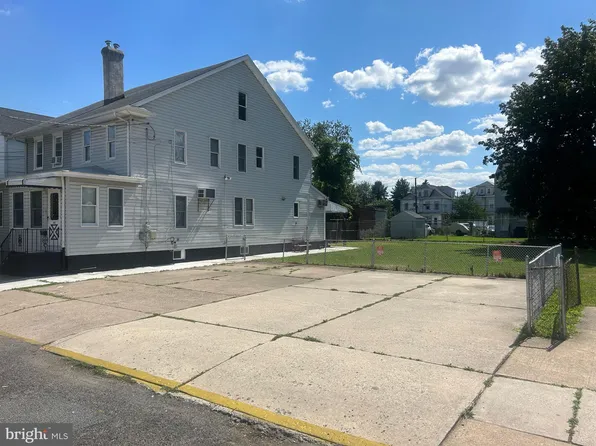 329 Columbus Ave, Trenton, NJ 08629