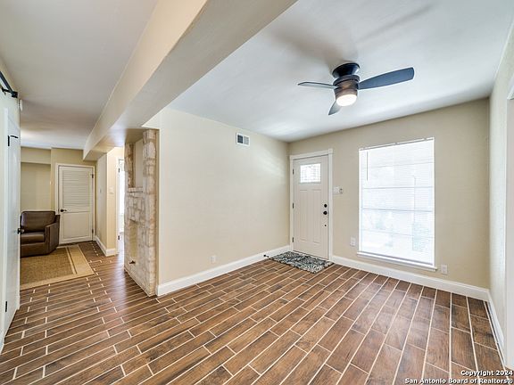 5th image of 3127 Pine Hollow St