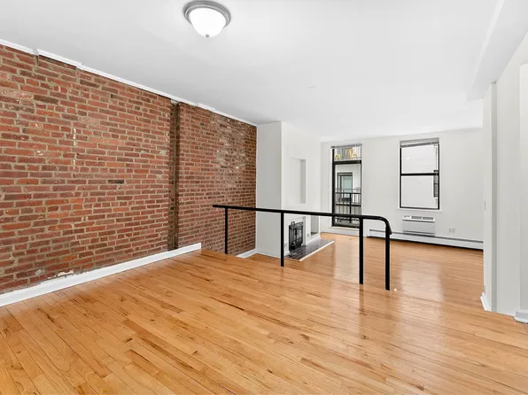 201 East 12th Street image 1 of 10