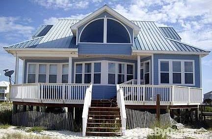 Beach Front View
						:
						View from main living area, kitchen, master bedroom, and deck area.
