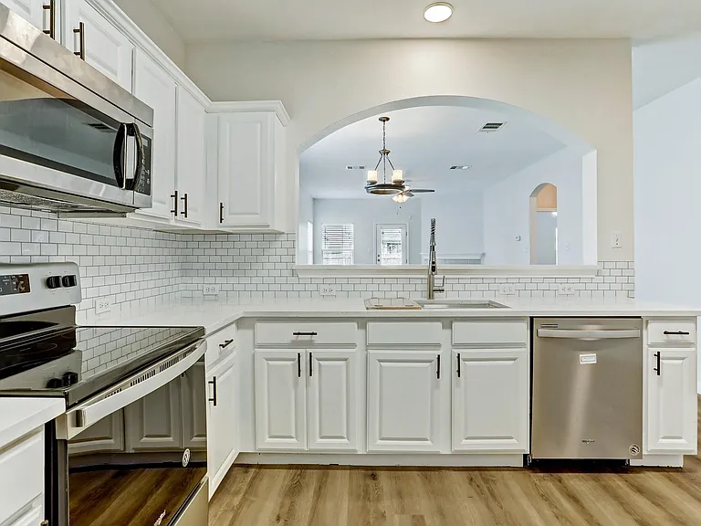 128 Almquist St — Photo 10
