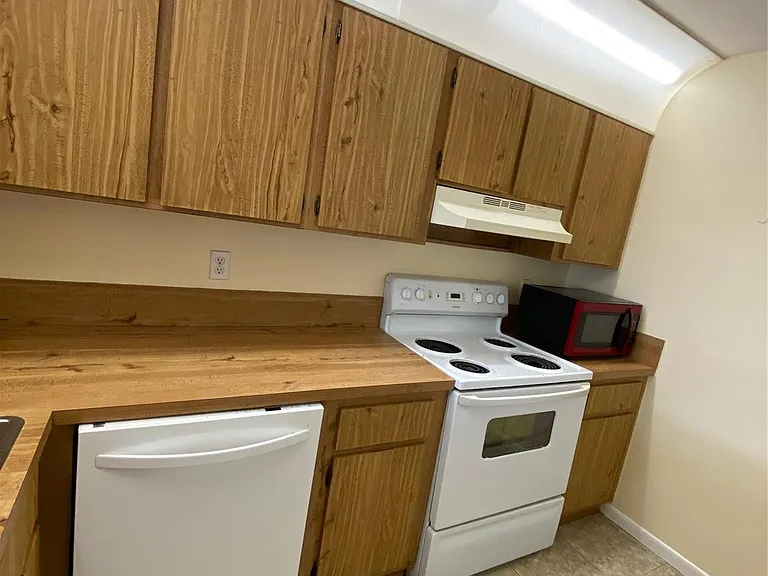 848 Twin Lakes Dr #19-G — Photo 3