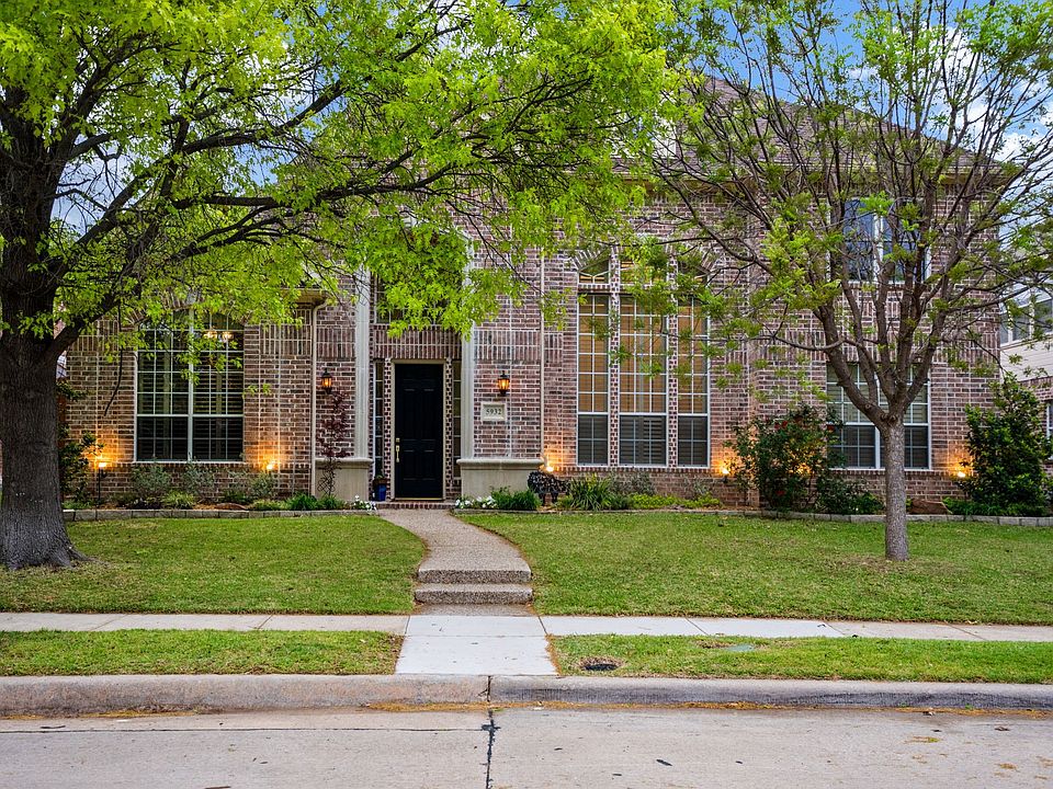1st image of 5932 Broadmoor Dr