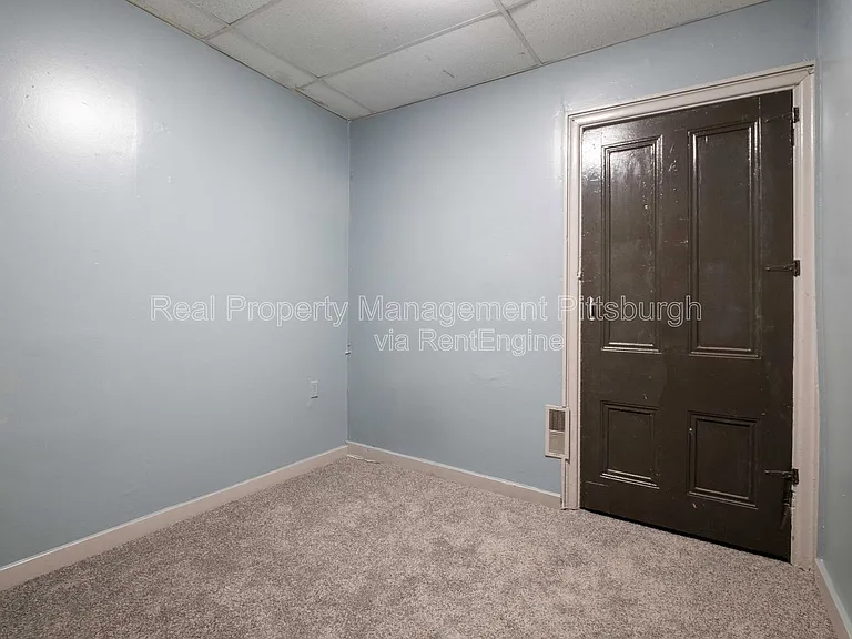 31 Miltenberger St — Photo 12