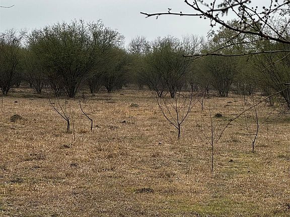 4th image of 7413 Vojt Rd