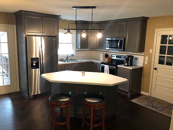 Kitchen BRAND NEW Cabinets 