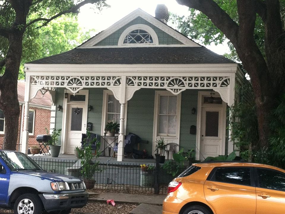 1st image of 2719 Carondelet St