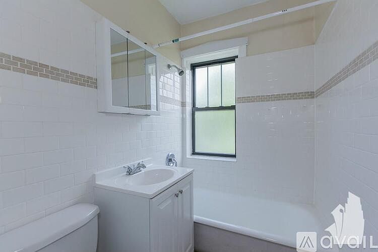 2nd image of 4600 N Winchester Ave #1F