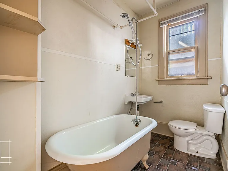 35 Lundy St. — Photo 27