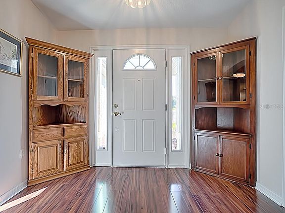 4th image of 33128 Meadow Green Ct